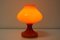 Lámpara de mesa de vidrio naranja atribuida a Valasske Mezirici, años 70, Imagen 8