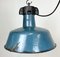 Lámpara de fábrica industrial esmaltada en azul con superficie de hierro fundido, años 60, Imagen 2