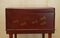 Tavolo da cucito anglo-giapponese laccato rosso con gambe Famboo e interni attrezzati, Immagine 13