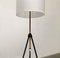 Lámpara de pie trípode minimalista, años 60, Imagen 11