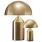 Große und Kleine Tischlampe in Gold von Vico Magistretti für Oluce, 2er Set 1