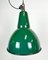 Industrielle Fabriklampe aus grüner Emaille mit Gusseisenplatte, 1960er 4