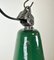 Industrielle Fabriklampe aus grüner Emaille mit Gusseisenplatte, 1960er 8