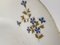 Weiße Keramikplatte mit blauen und grünen Blumen, Frankreich, 1930er 8