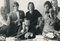 Henry Grossman, The Beatles, Office, Fotografia in bianco e nero, 20,7 X 25,4 Cm, anni '70, ottone, Immagine 1
