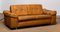 Skandinavisches brutalistisches Zwei-Sitzer Sofa mit Niedriger Rückenlehne aus Kamelfarbenem Leder, 1970er 1