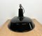 Lámpara colgante industrial esmaltada en negro de Reluma, años 50, Imagen 15