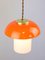 Mid-Century Mushroom Hängelampe aus orangefarbenem Glas & Messing 7