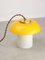 Mid-Century Mushroom Tischlampe aus gelbem Glas & Messing 1