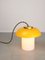 Mid-Century Mushroom Tischlampe aus gelbem Glas & Messing 3