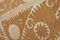 Mantel uzbeko Suzani con tapicería lavada en blanco, Imagen 6