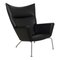 Poltrona alata in pelle nera di Hans J. Wegner per Carl Hansen & Søn, anni '90, Immagine 2