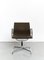 Chaise Pivotante EE108 par Charles & Ray Eames pour Vitra 10
