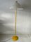 Lámpara de pie italiana con pantalla de vidrio amarillo y blanco de VeArt, años 70, Imagen 10