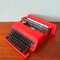 Máquina de escribir Valentine roja de Ettore Sottsass & Perry King para Olivetti Synthesis, años 70, Imagen 4