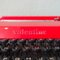 Máquina de escribir Valentine roja de Ettore Sottsass & Perry King para Olivetti Synthesis, años 70, Imagen 11