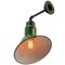 Grün emaillierte industrielle amerikanische Vintage Wandlampe von Abolite USA 4