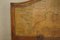 Antiker edwardianischer Feuerschutz aus Leder mit Prägung und Kartendekoration, 1900 17