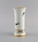 Early 20th Century Pink Rose Porcelain with Gold Edges Vase from Meissen, Image 2