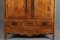 Antiker französischer barocker Schrank um 1760 Kirschbaum Große Eisenbeschläge, Kirchenbaum, Schnitzereien, Einfügungen und Bandaufführungen 16