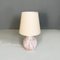 Lampada moderna in ceramica rosa e bianca con paralume in tessuto beige, Italia, Immagine 8