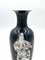 Vase Empereur Qing Période Kangxi avec 2 Figurines, Chine, 1800s 6