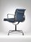 Sedia EA208 in pelle blu di Charles & Ray Eames per Vitra, anni '80, Immagine 2