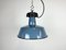 Industrielle Fabriklampe aus blauer Emaille mit Gusseisenplatte, 1960er 2