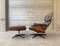 Poltrona e poggiapiedi in palissandro di Charles & Ray Eames per Herman Miller, anni '70, set di 2, Immagine 3