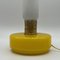 Lámpara de mesita de noche vintage de vidrio amarillo, años 60, Imagen 2
