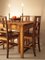 Mesa y sillas Folk Art de roble y madera de abeto, años 20. Juego de 5, Imagen 18