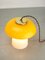 Mid-Century Mushroom Tischlampe aus gelbem Glas und Messing 6