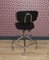 Drehbarer Bürostuhl aus Chrom & Kunstleder, 1960er 2
