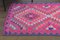 Alfombra Kilim turca vintage de lana rosa, años 70, Imagen 6