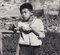 Hanna Seidel, Hong Kong Boy with Food, Photographie Noir et Blanc, 1960s 2