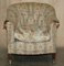 Antike Chesterfield Sessel von Howard & Sons, 1870, 2er Set 14