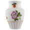Vase en Porcelaine avec Fleurs et Baies Peintes à la Main de Herend, 1940s 1