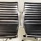 Chaises de Bureau Groupe Moderne en Aluminium Ea-117 attribuées à Charles Ray Eames Icf, Italie, 1970s, Set de 3 9