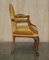 Handgeschnitzte Art Deco Esszimmerstühle aus Nussholz mit Krallen & Kugelfüßen, 6 . Set 12