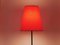 Lámpara de pie Micheline roja con base de trípode de latón atribuida a JT Kalmar para Kalmar, Austria, años 50, Imagen 5