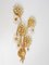Lámpara de pared con flores grande de latón dorado y cristales de Palwa, años 70, Imagen 3