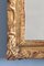 Französischer Spiegel aus vergoldetem Holz mit Wappen und Blumen, 18. Jh. 9