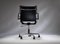 Chaise de Bureau Ajustable Ea217 Vintage en Cuir Noir par Charles & Ray Eames pour Vitra, 1990s 3
