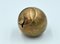 Posacenere sferico in ottone patinato con coperchio ribaltabile, Almazan, Spagna, anni '60, Immagine 3