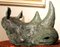 Escultura de pared Rhino Trophy Head de bronce con acabado pátina verde, 2021, Imagen 15