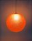 Lámpara colgante esférica de resina naranja, Italia, años 60, Imagen 6