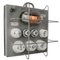 Panel de control industrial vintage de metal gris, Imagen 4