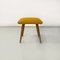 Pouf Mid-Century in faggio e tessuto giallo, nord Europa, anni '60, Immagine 2