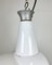 Lámpara colgante industrial de esmalte blanco, años 60, Imagen 3
