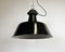 Lámpara de fábrica industrial de esmalte negro con superficie de hierro fundido, años 60, Imagen 7
